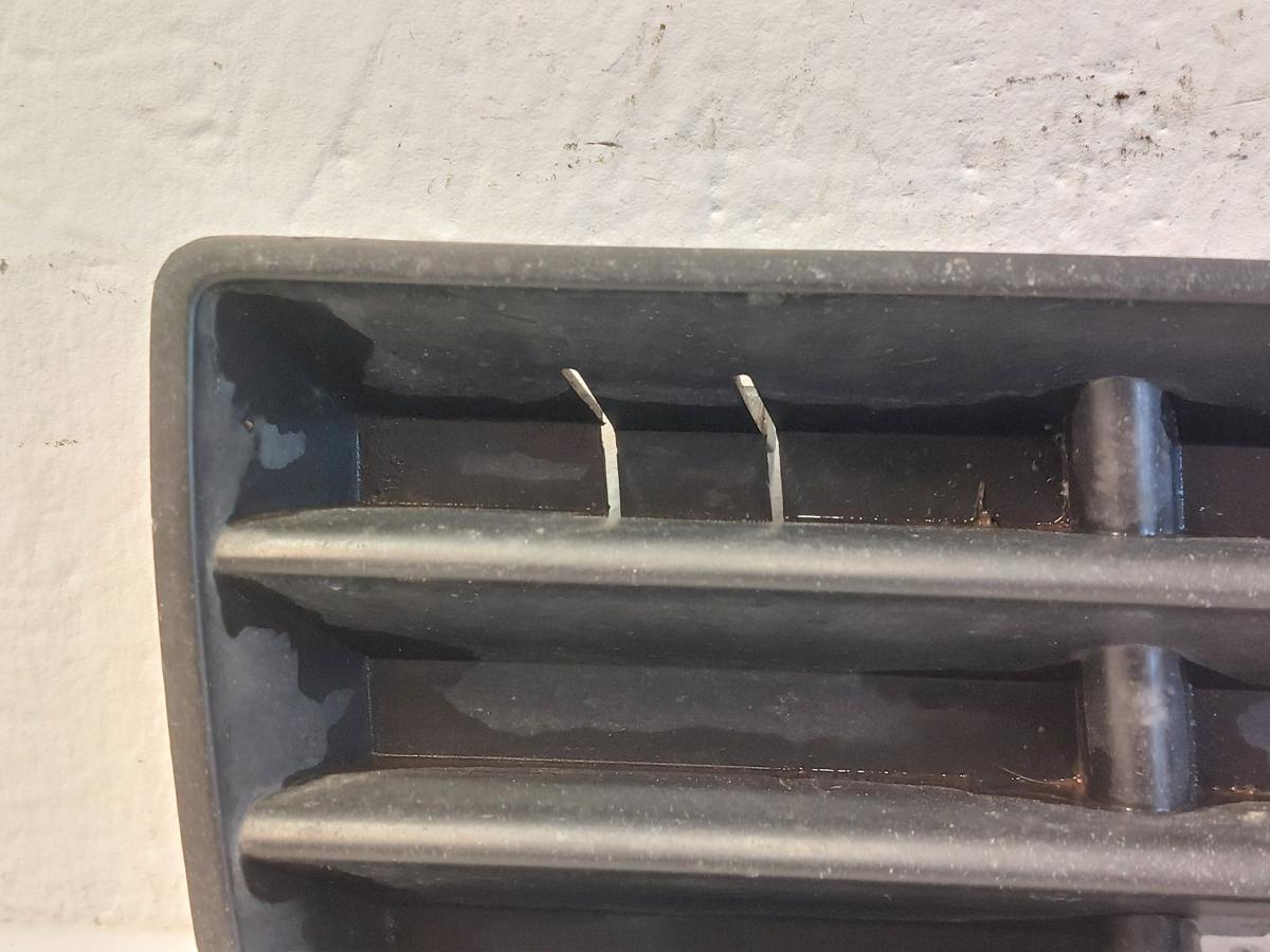 VW Golf 4 IV 1J Abdeckung Gitter Blende Stossfänger vorn links OE Lüftungsgitter