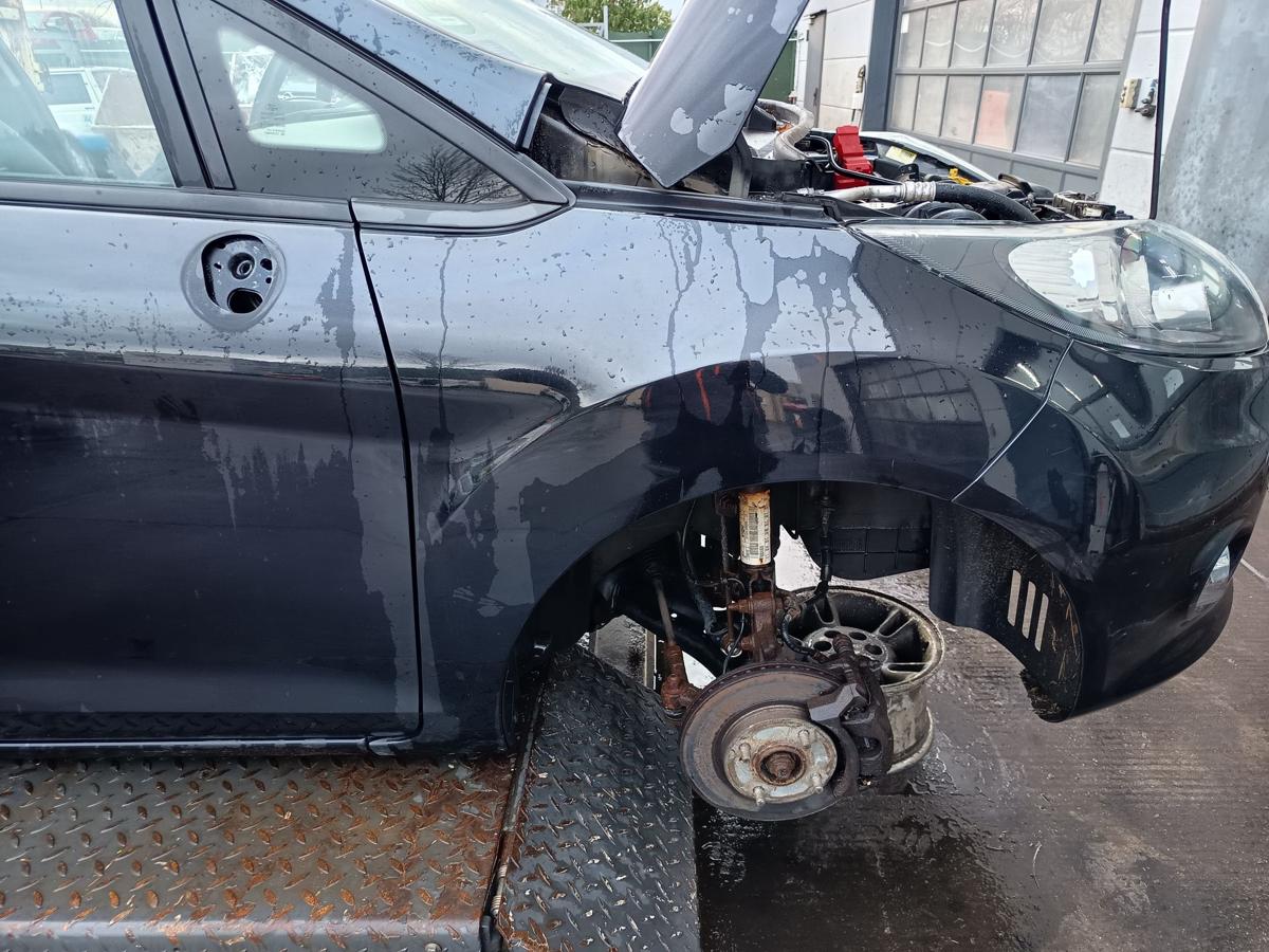 Ford Fiesta VII original Kotfl&uuml;gel rechts Seitenteil Pantherschwarz Bj 2012