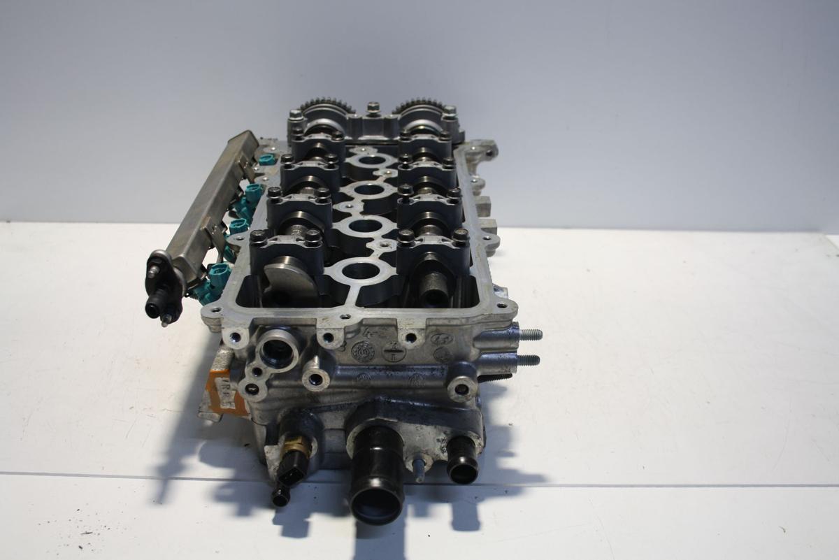 Hyundai i20 orig Zylinderkopf 1.2 63kW Benzin Bj 2015