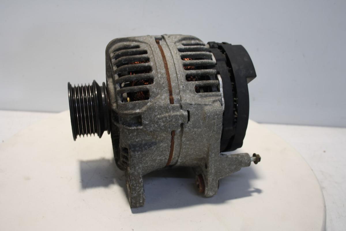 VW New Beetle orig Lichtmaschine Generator 028903028C 1.6l 75kW Benzin AYD Bj 01