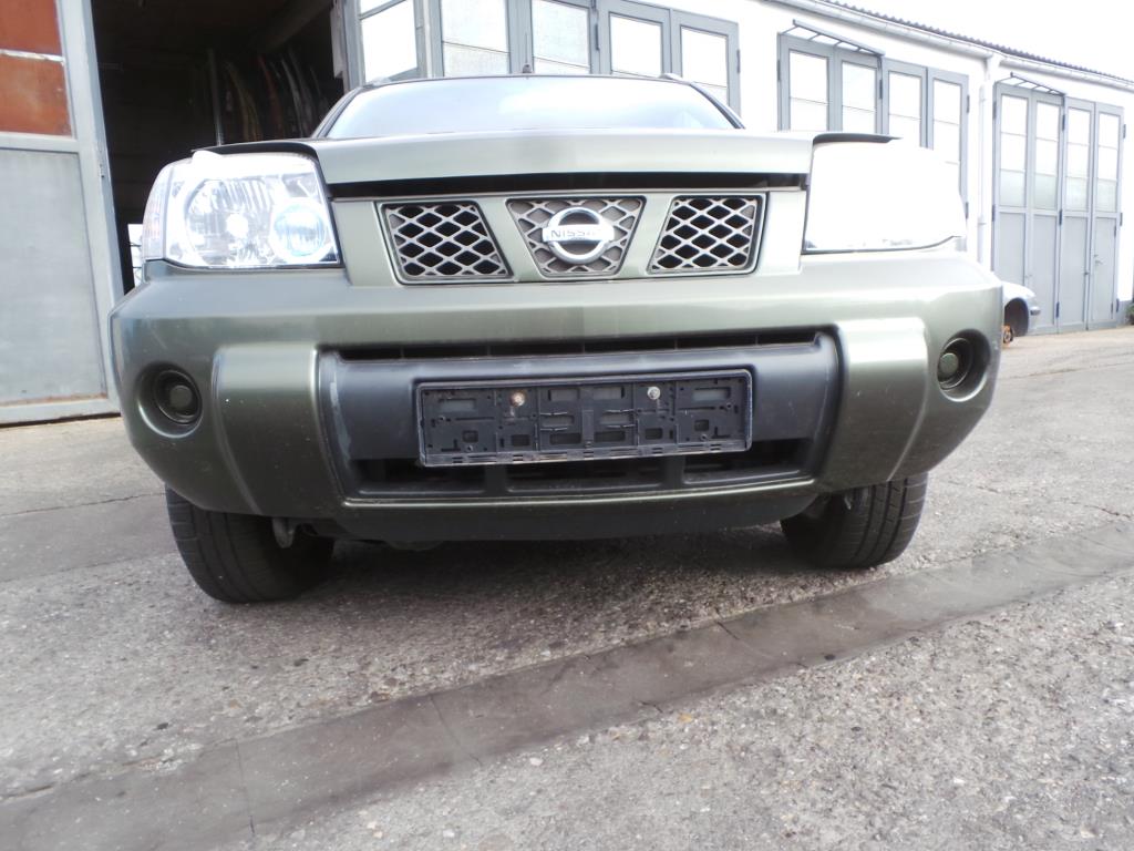 Nissan X-Trail T30 BJ 2003 Stoßstange vorn Stoßfänger