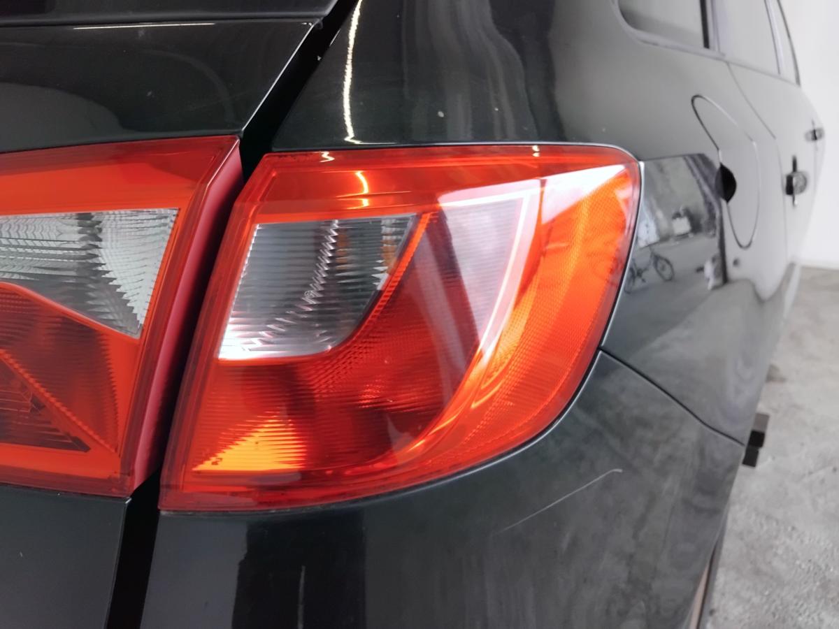 Seat Ibiza ST Kombi 6J original R&uuml;ckleuchte Heckleuchte rechts au&szlig;en BJ2011
