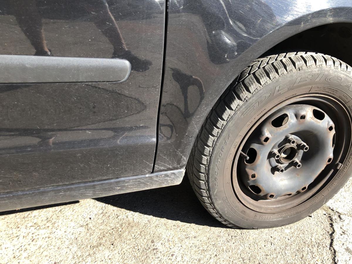 VW Polo 9N 9N1 Kotflügel vorn rechts Beifahrerseite LC9Z Black Magic Perl
