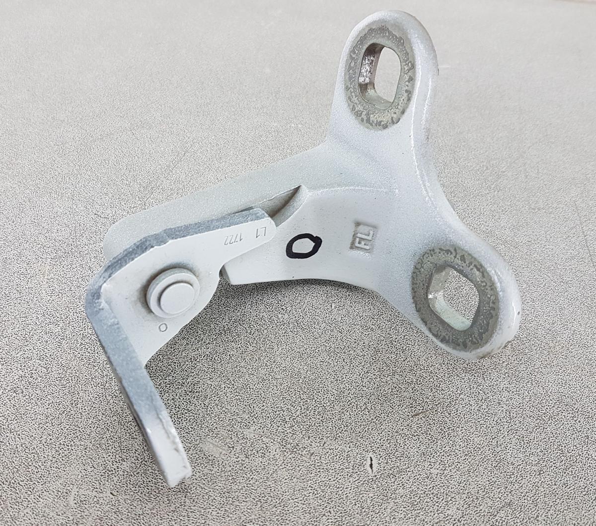 Tesla Model Y Satz T&uuml;rscharniere vorn links Bj2022 in PPSW White Water Pearl