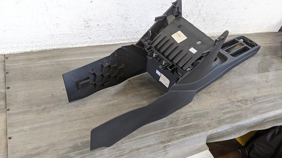 VW Polo 6R Tunnelverkleidung Mittelkonsole Mitteltunnel