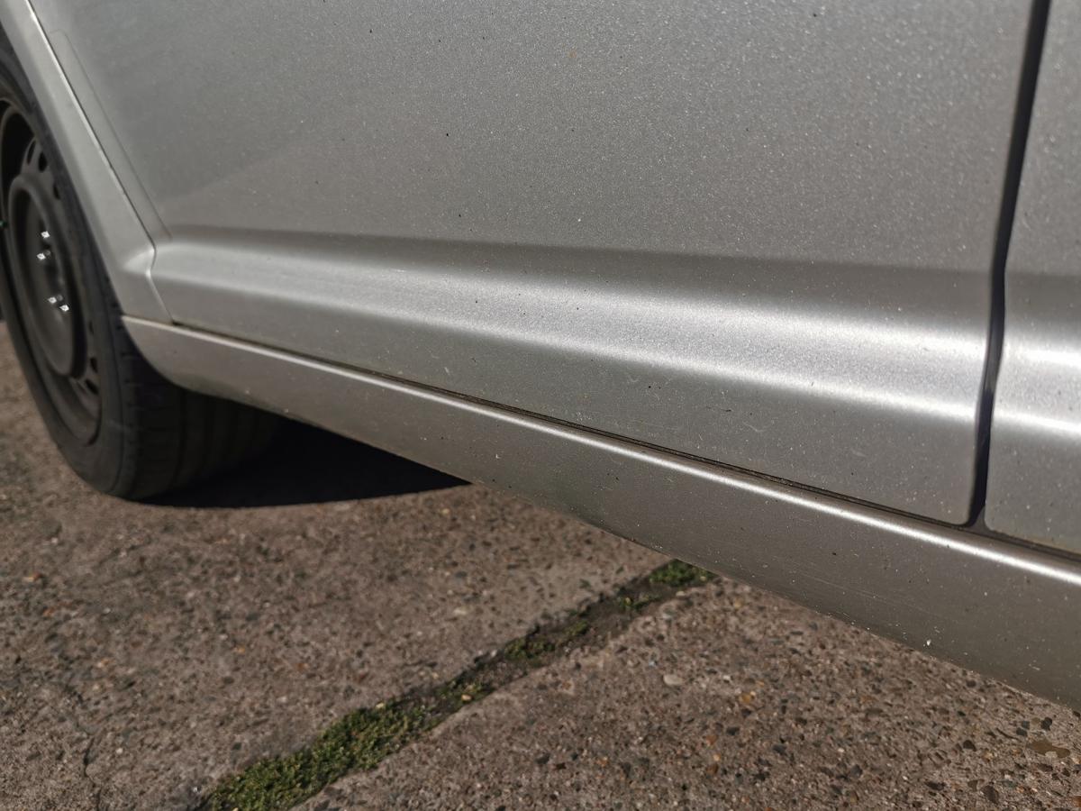 Toyota Avensis T25 Kombi Tür Autotür Fondtür hinten rechts 1C0 Radiant Silver