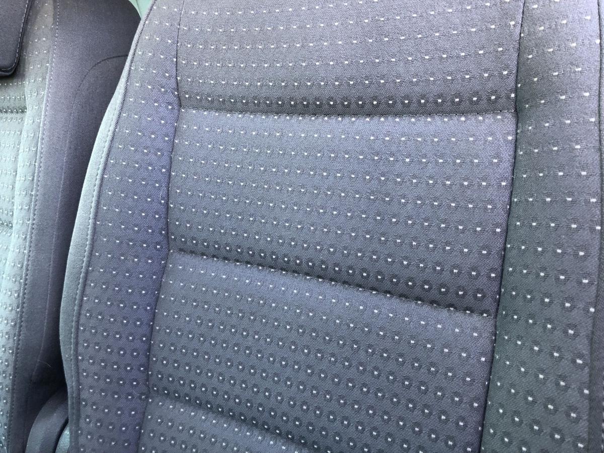 VW Touran 1T 1T1 Einzelsitz Sitz hinten links R&uuml;cksitz Stoff mit Muster