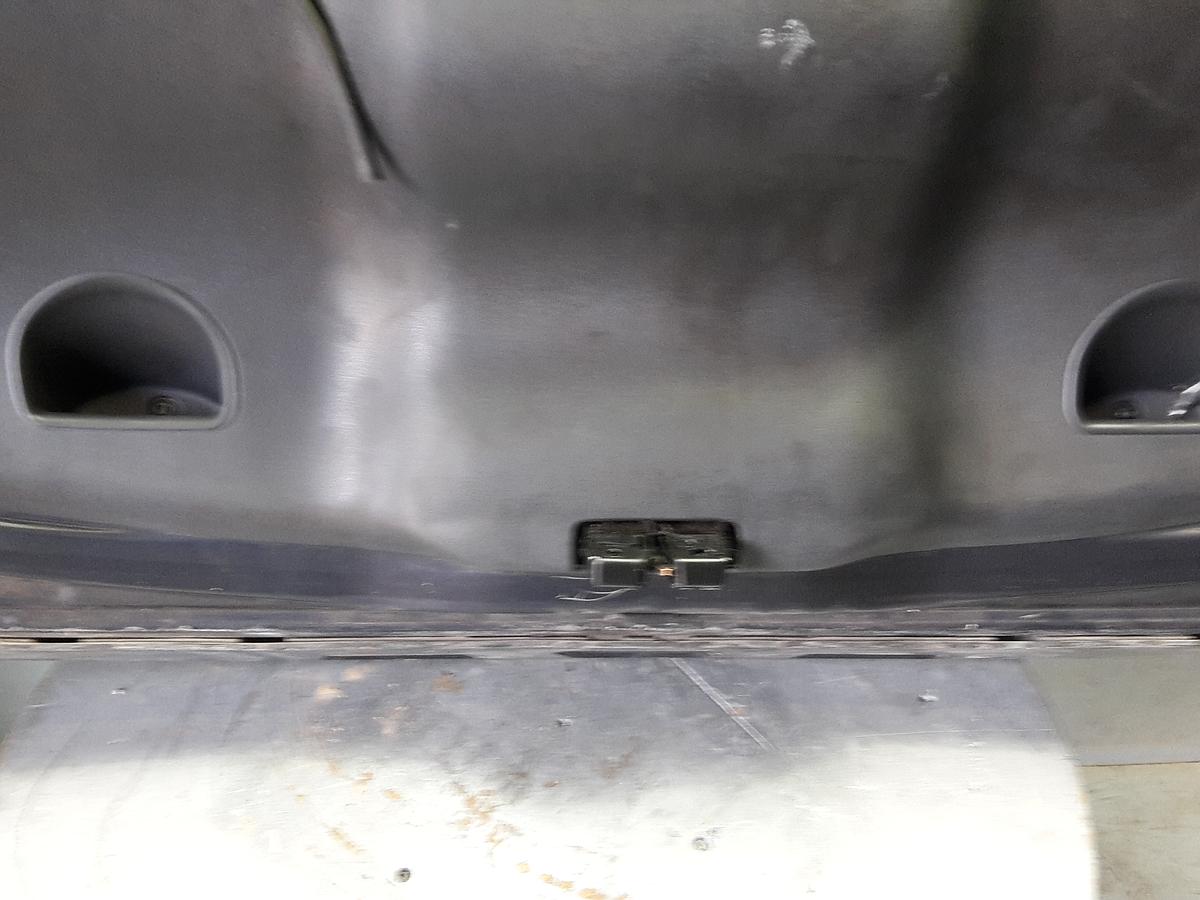 Renault Megane II original Heckklappe mit Scheibe TEB66 Gris Eclipse Bj 2005