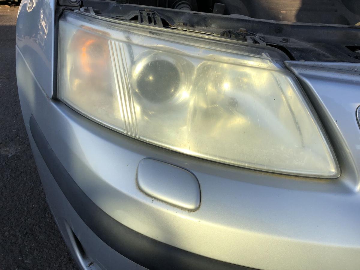 Saab 9-3 Typ YS3F Scheinwerfer rechts Xenon tr&uuml;b Frontscheinwerfer Licht vorne