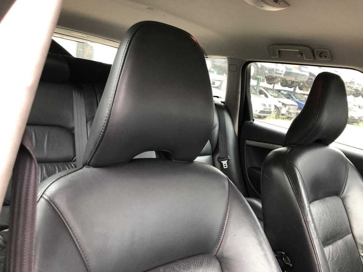 Volvo V70 Typ B Sitz vorn rechts Beifahrersitz Vollleder schwarz ohne Heizung