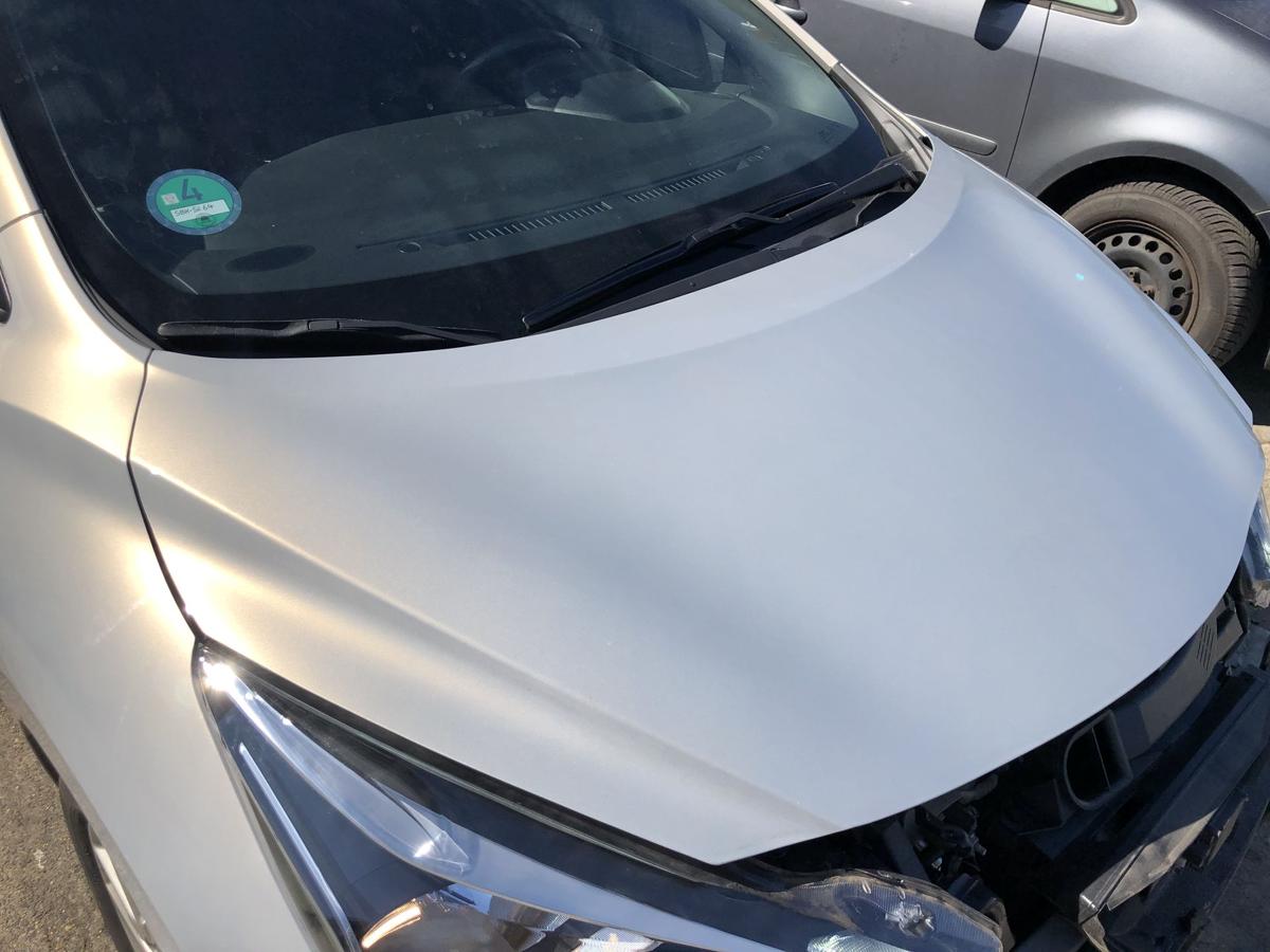 Nissan Micra K14 Motorhaube Haube Klappe Deckel vorn Beschädigt KNV Warm Silver