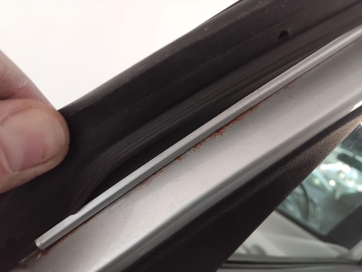 Kia Ceed Kombi ED SW T&uuml;r hinten links BJ2007 9S Machine Silver