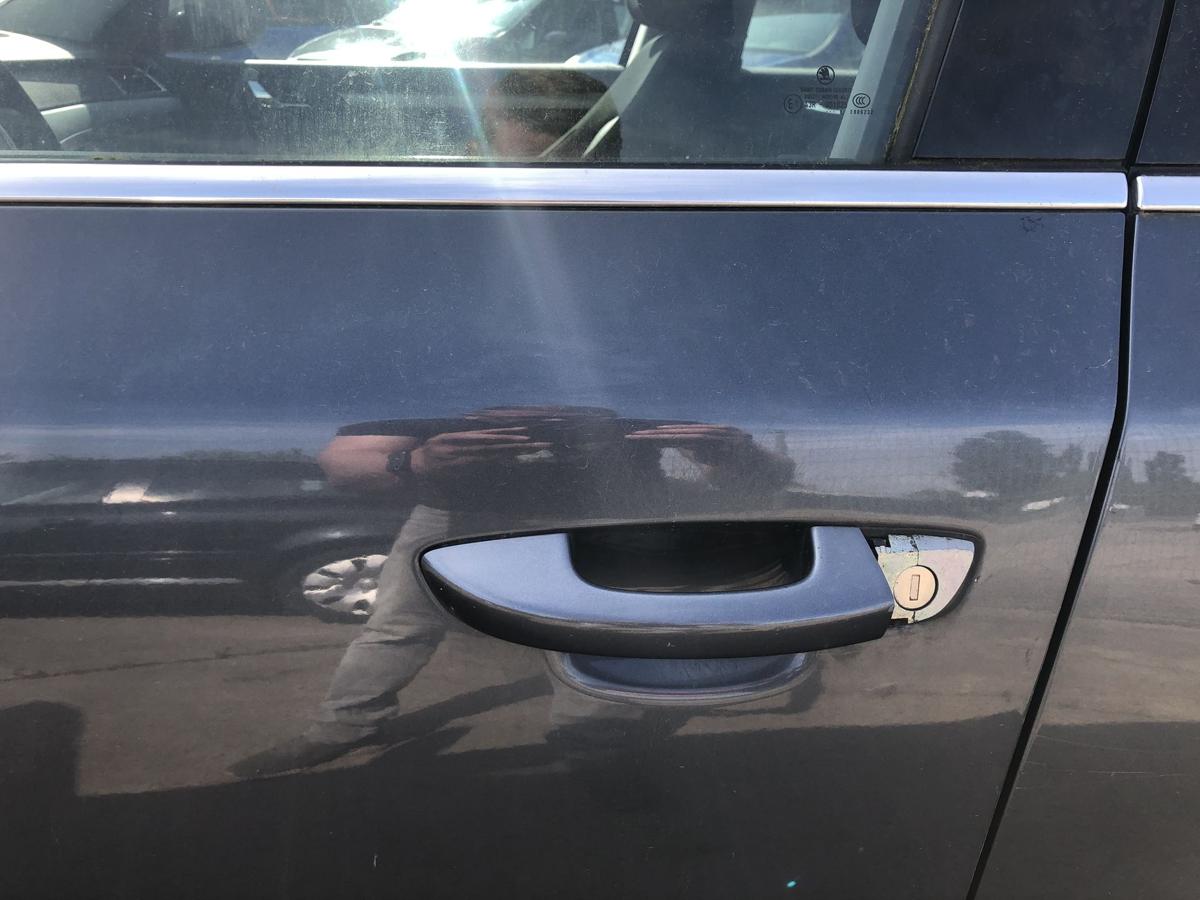 Skoda Superb 2 Typ 3T T&uuml;r vorn links Fahrert&uuml;r im Rohbau LF8J Anthrazitgrau