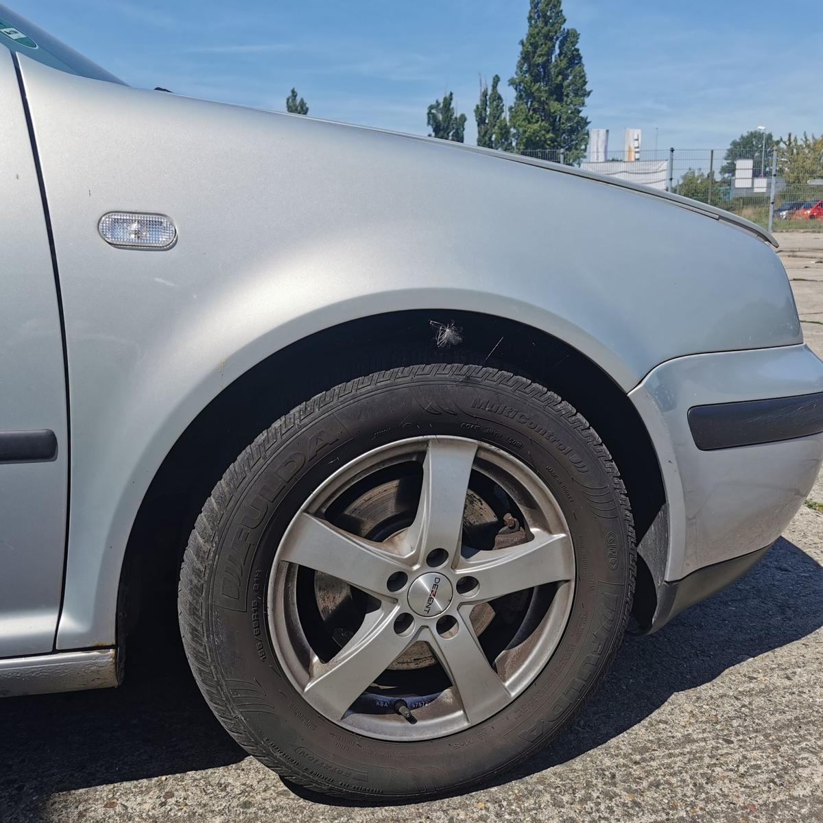 VW Golf 4 IV 1J Kotflügel Fender Seitenwand vorn rechts LB7Z Satinsilber