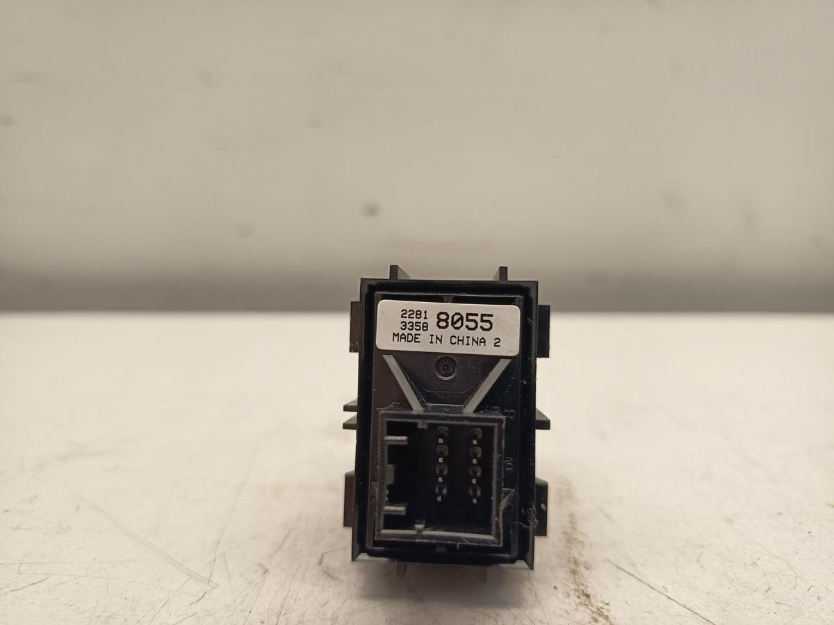 Opel Insignia B original Schalter f&uuml;r Parkbremse 22818055 Bj 2019