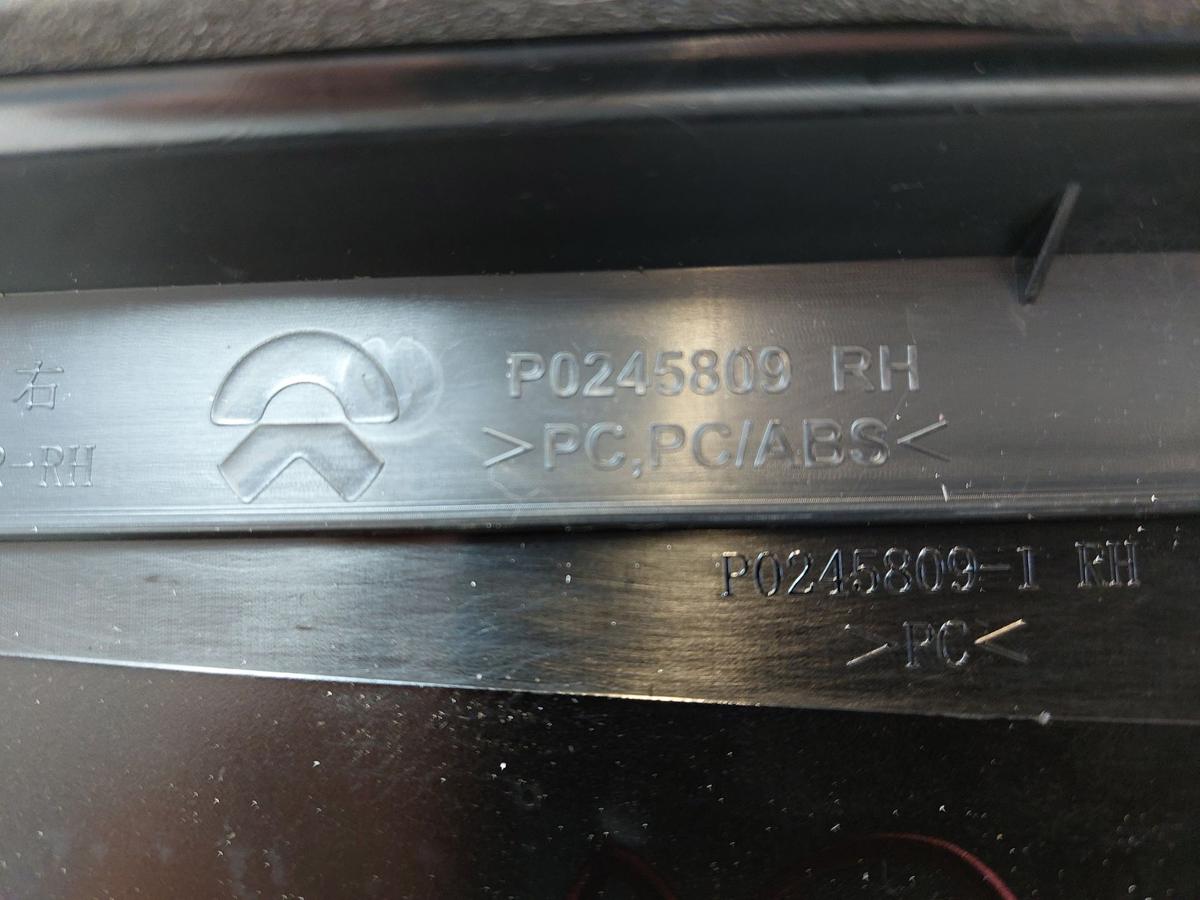 NIO EL6 Elektro SUV Zierleiste B-S&auml;ule T&uuml;r hinten rechts Blende Verkleidung