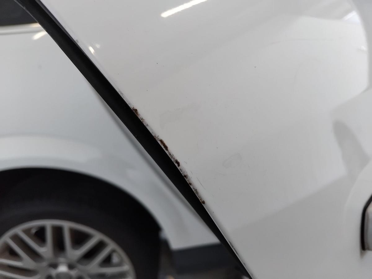 Opel Vectra C Kombi T&uuml;r hinten rechts Z474 Casablancawei&szlig; BJ2007