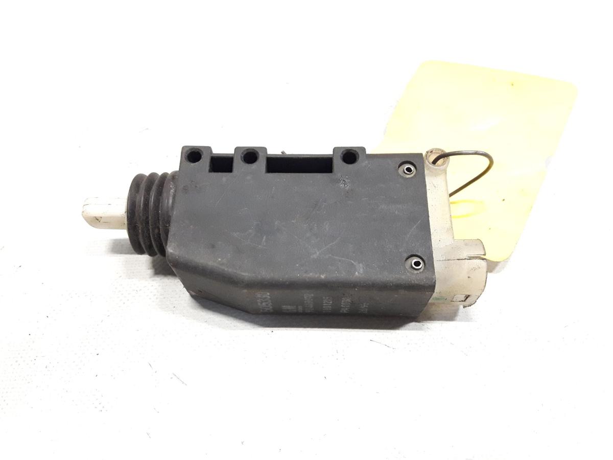 Opel Corsa B Stellmotor ZV vorn links