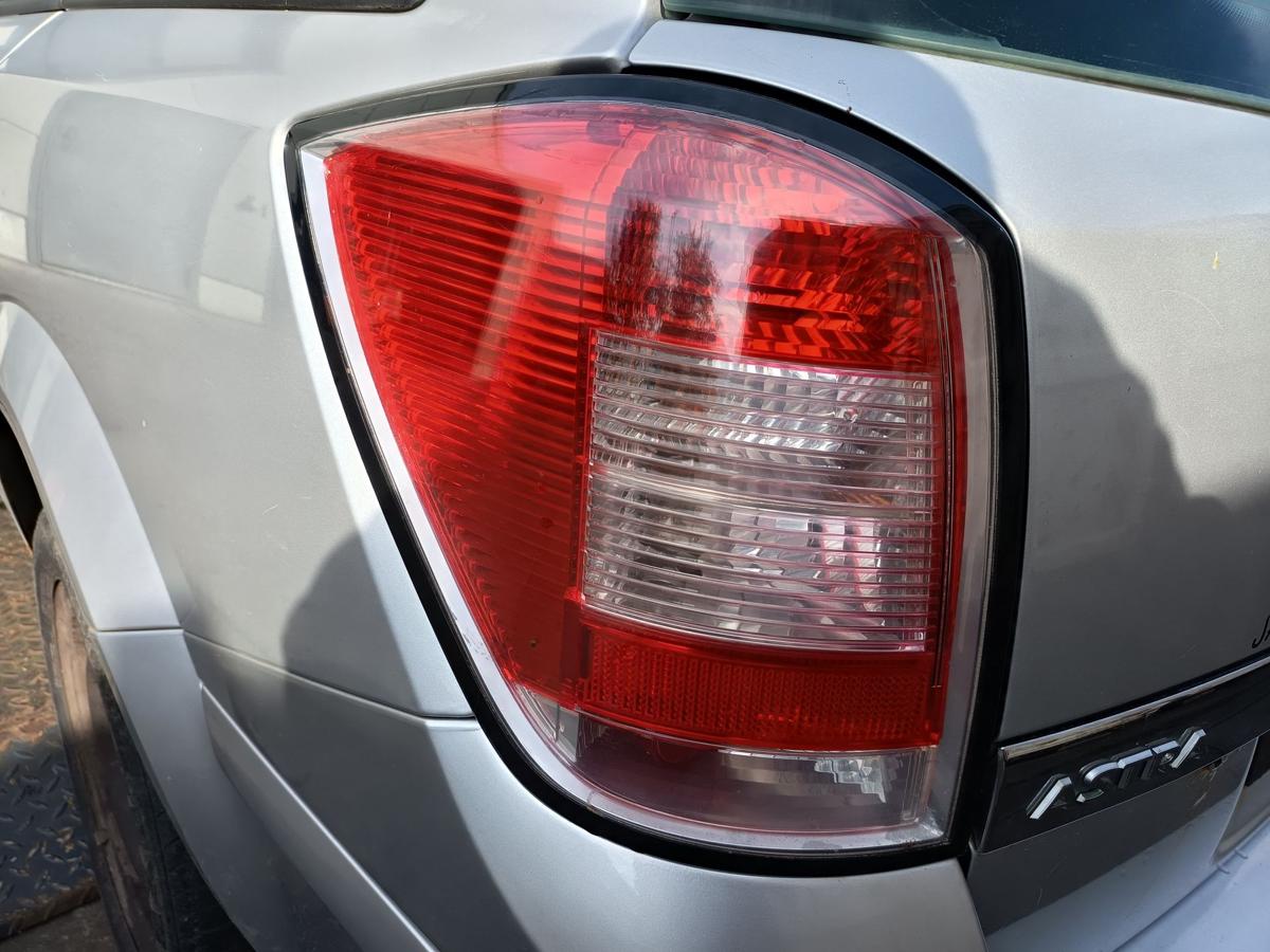 Opel Astra H Kombi original R&uuml;ckleuchte links vor Facelift Baujahr 2006