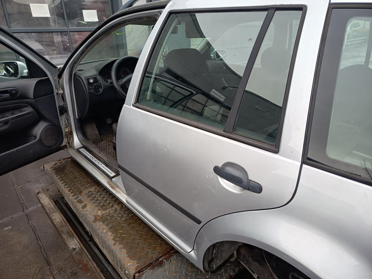 VW Golf IV Variant original T&uuml;r hinten links Fond A7W Reflexsilber Bj 2003