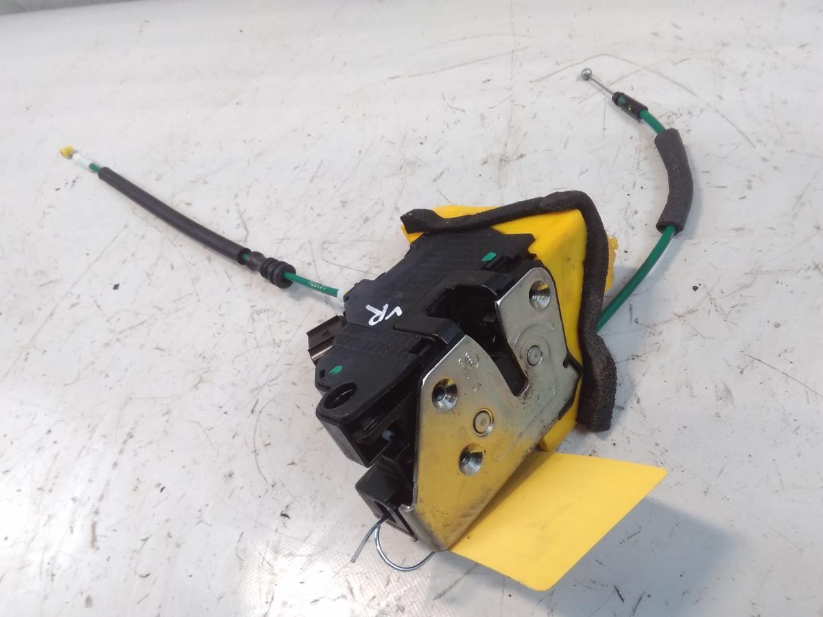 Hyundai i30 Kombi GD orig T&uuml;rschlo&szlig; vorn rechts mit Zentralverriegelung BJ2015