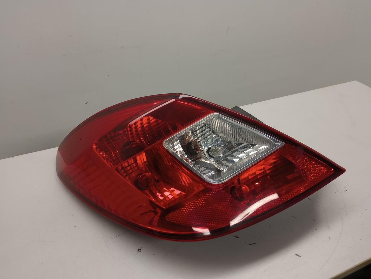 Opel Corsa D 5t&uuml;rer original R&uuml;ckleuchte links Heck Schluss Licht Bj 2007