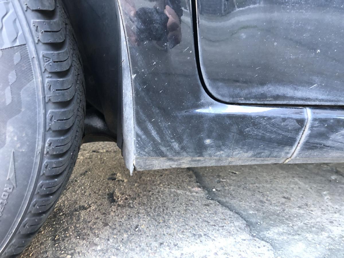 Fiat Grande Punto 199 Kotfl&uuml;gel vorn links Fahrerseite 891 Nero Provocatore