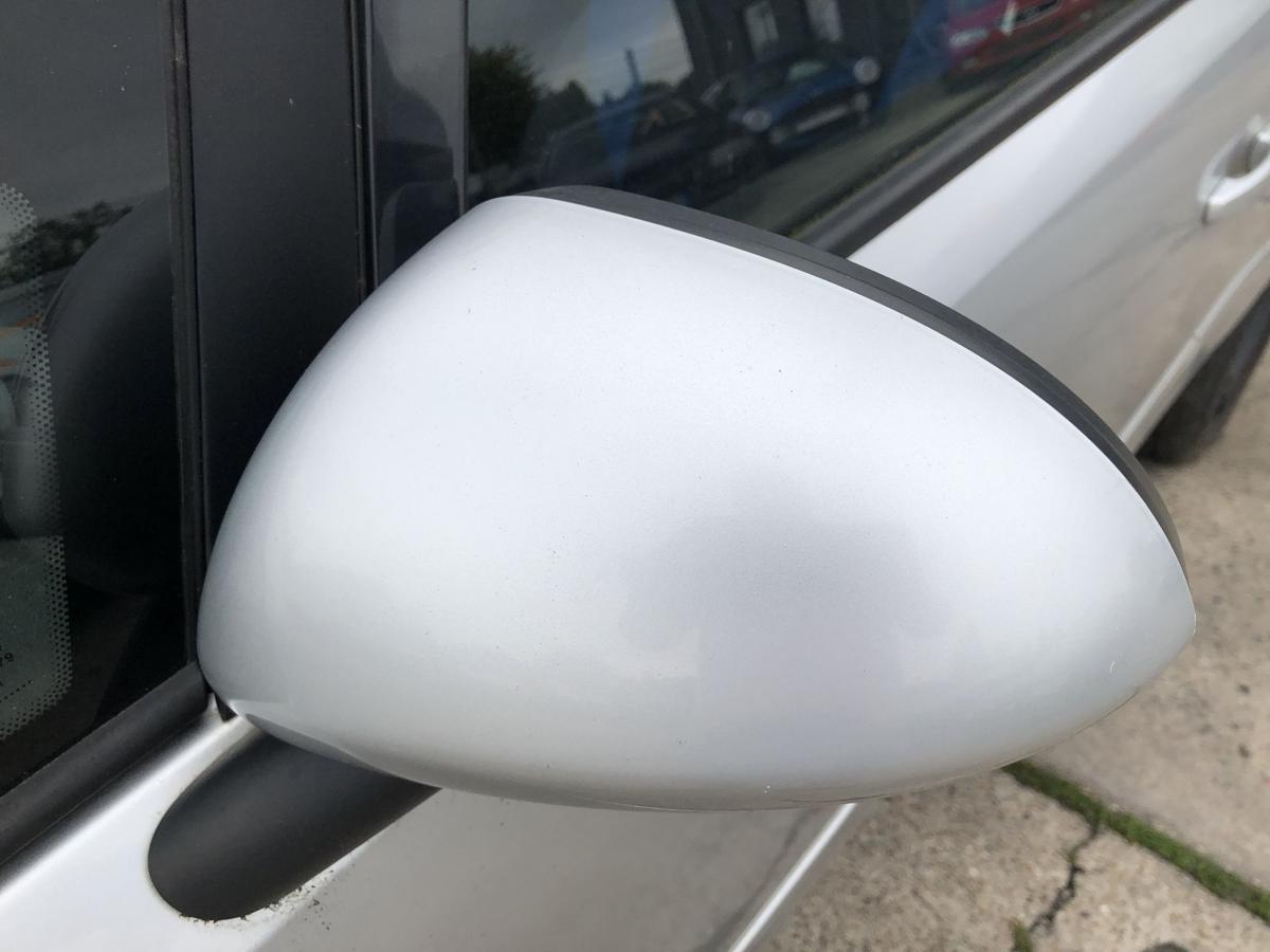 Opel Corsa D Au&szlig;enspiegel links Spiegel Seitenspiegel elektrisch 2AU Starsilber
