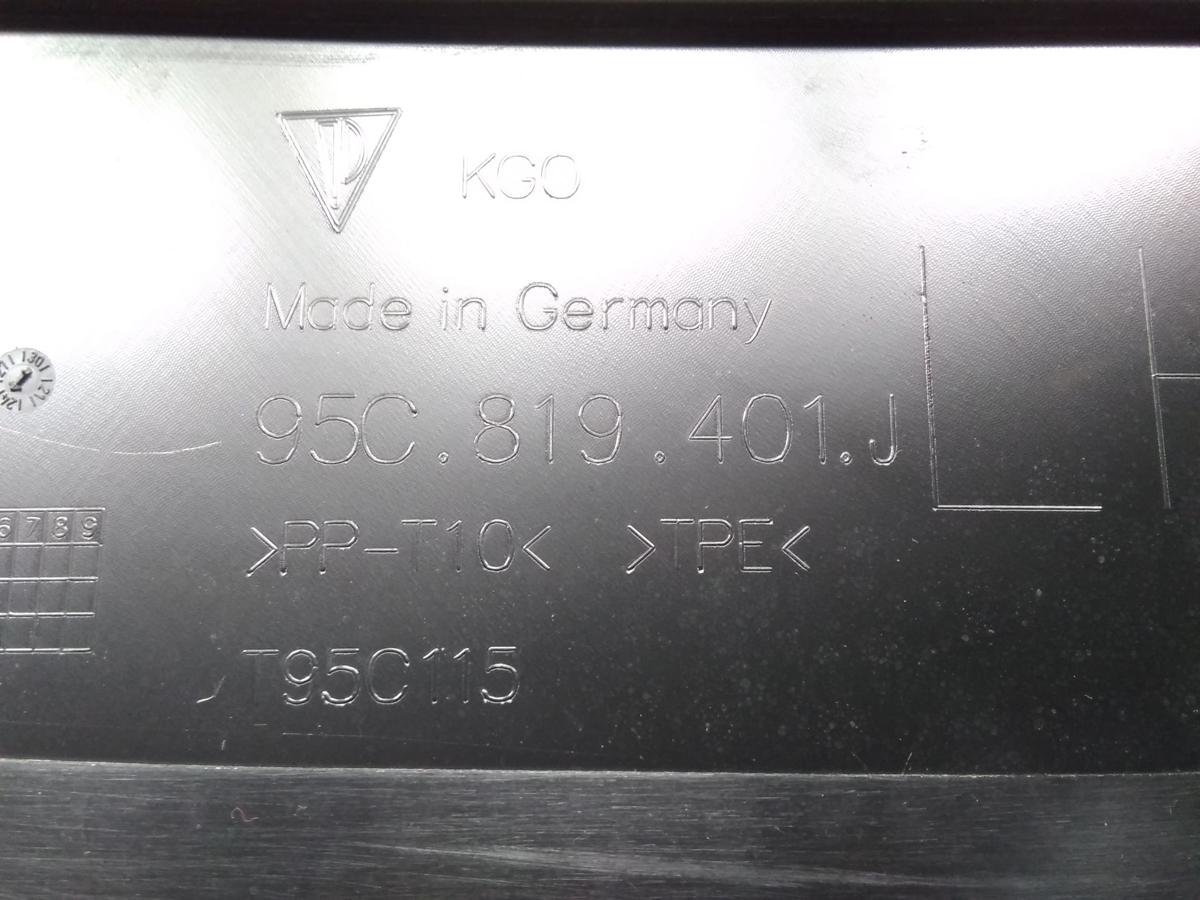 Porsche Macan 2 XAB 95C original Plastikabdeckung Windlauf 95C819401J Bj.2024 Porsche Macan 2 XAB 95C original Plastikabdeckung Windlauf 95C819401J Bj.2024