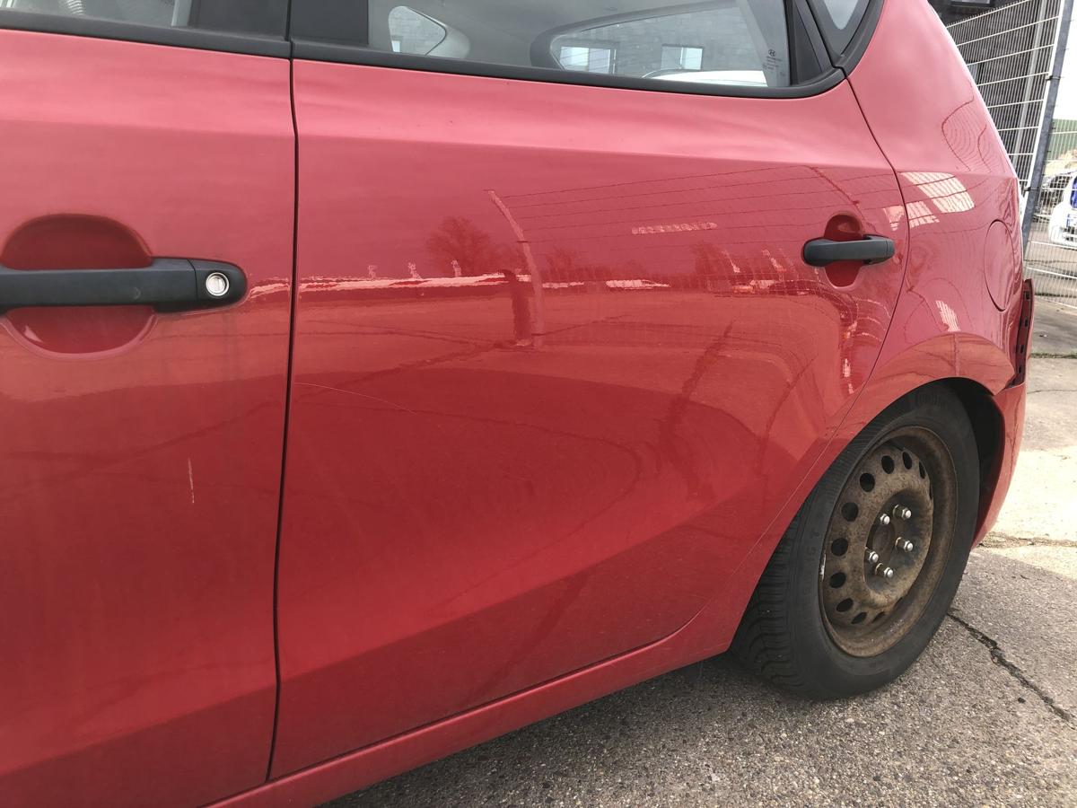 Hyundai i30 FD T&uuml;r hinten links Fondt&uuml;r 5 t&uuml;rer Roh JA Shine Red Produktion CZ