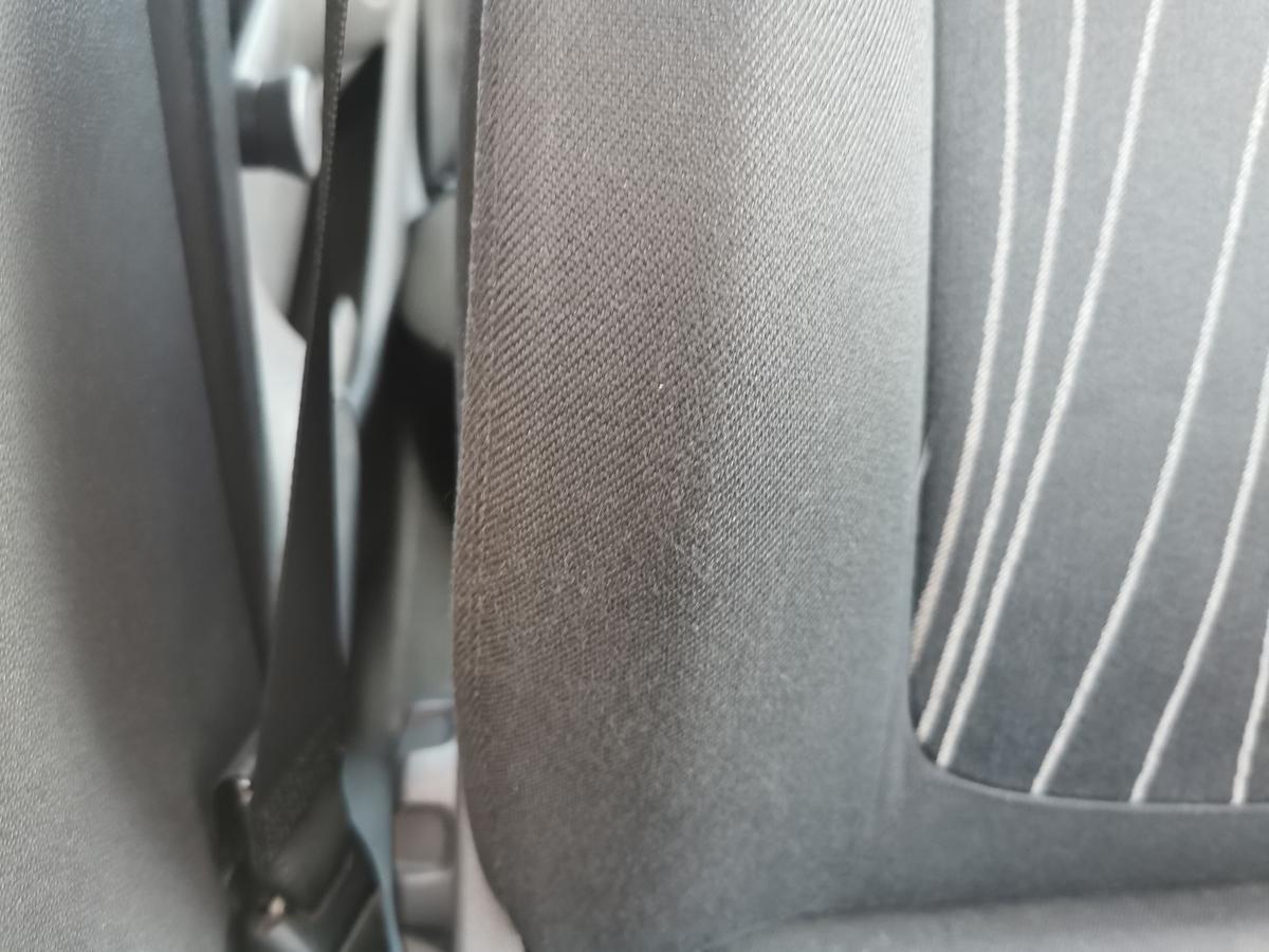 Opel Corsa D Beifahrersitz Sitz Autositz vorn rechts 5 Türer Stoff Opel Corsa D Beifahrersitz Sitz Autositz vorn rechts 5 Türer Stoff