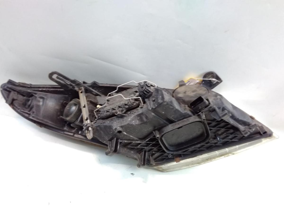 Renault Megane 3 original Scheinwerfer links Halogen mit LWR BJ2008 vergilbt