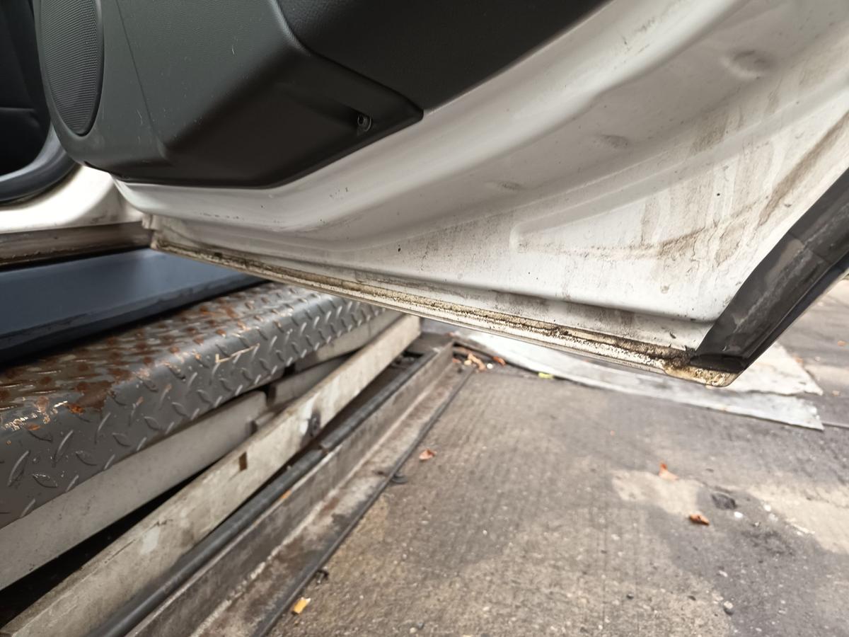 Opel Vectra C Caravan orig Tür hinten rechts Kombi Z474 weiß Bj 2008