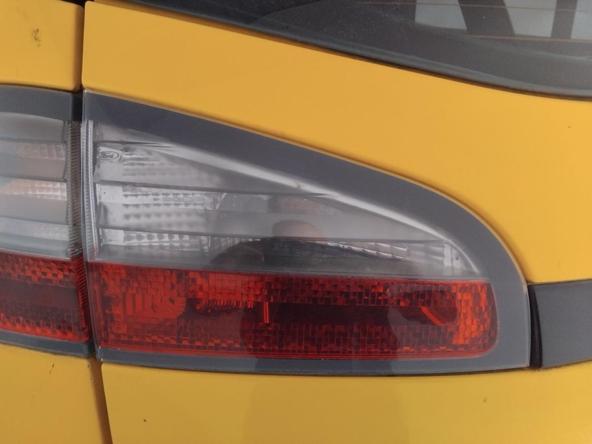 Ford S-Max 1 WA6 original R&uuml;ckleuchte Heckleuchte innen links BJ2008
