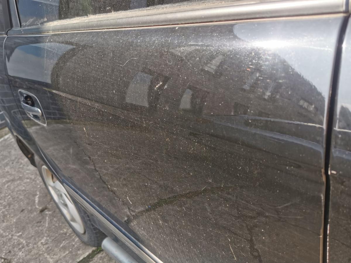 Hyundai Trajet FO Tür Autotür Rohbautür Fondtür hinten rechts EB Ebony Black Roh