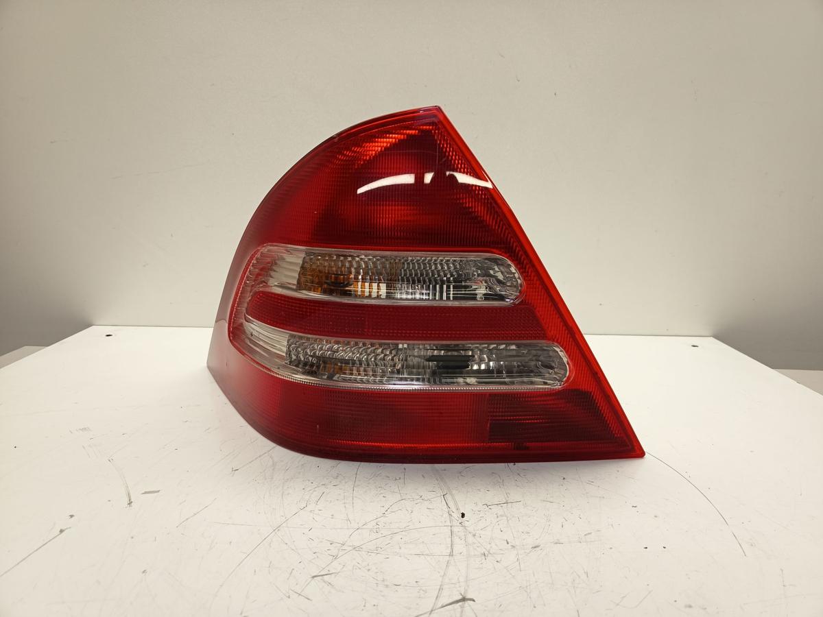 Mercedes W203/C180 Limousine orig Rückscheinwerfer Rückleuchte links Bj 2003