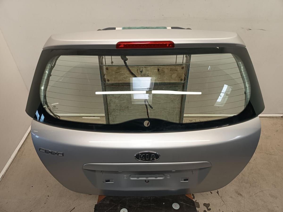 Kia cee&acute;d ED original Heckklappe mit Scheibe (Roh) 9S Kirunasilber Bj 2009