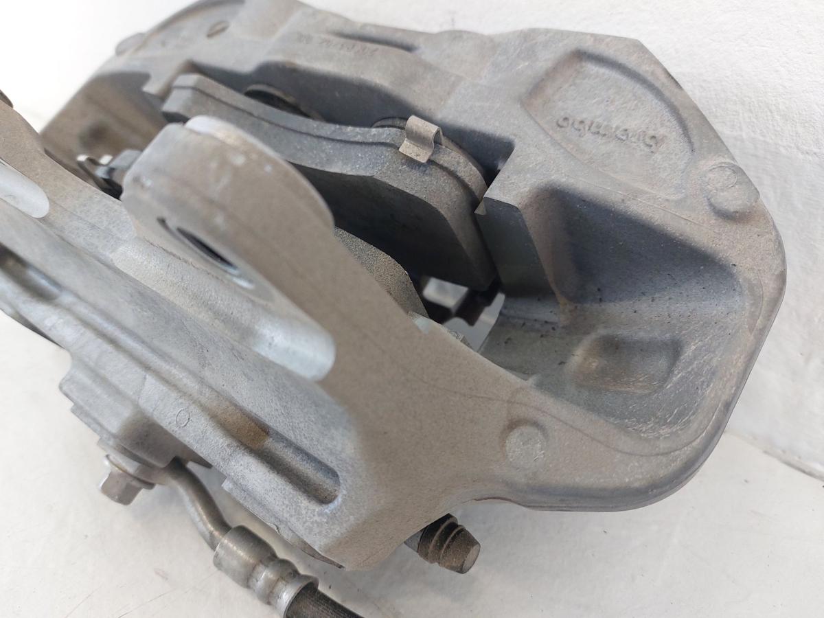 Tesla Model Y Dualmotor Bremssattel vorn rechts Brembo 4 Kolben Bremse 355x25mm