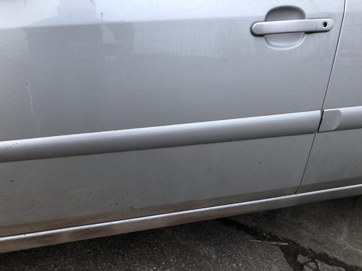 Ford Fiesta JD3 JH1 ab05 T&uuml;r vorne links 5t&uuml;rer Fahrert&uuml;r Rohbau Polarsilber