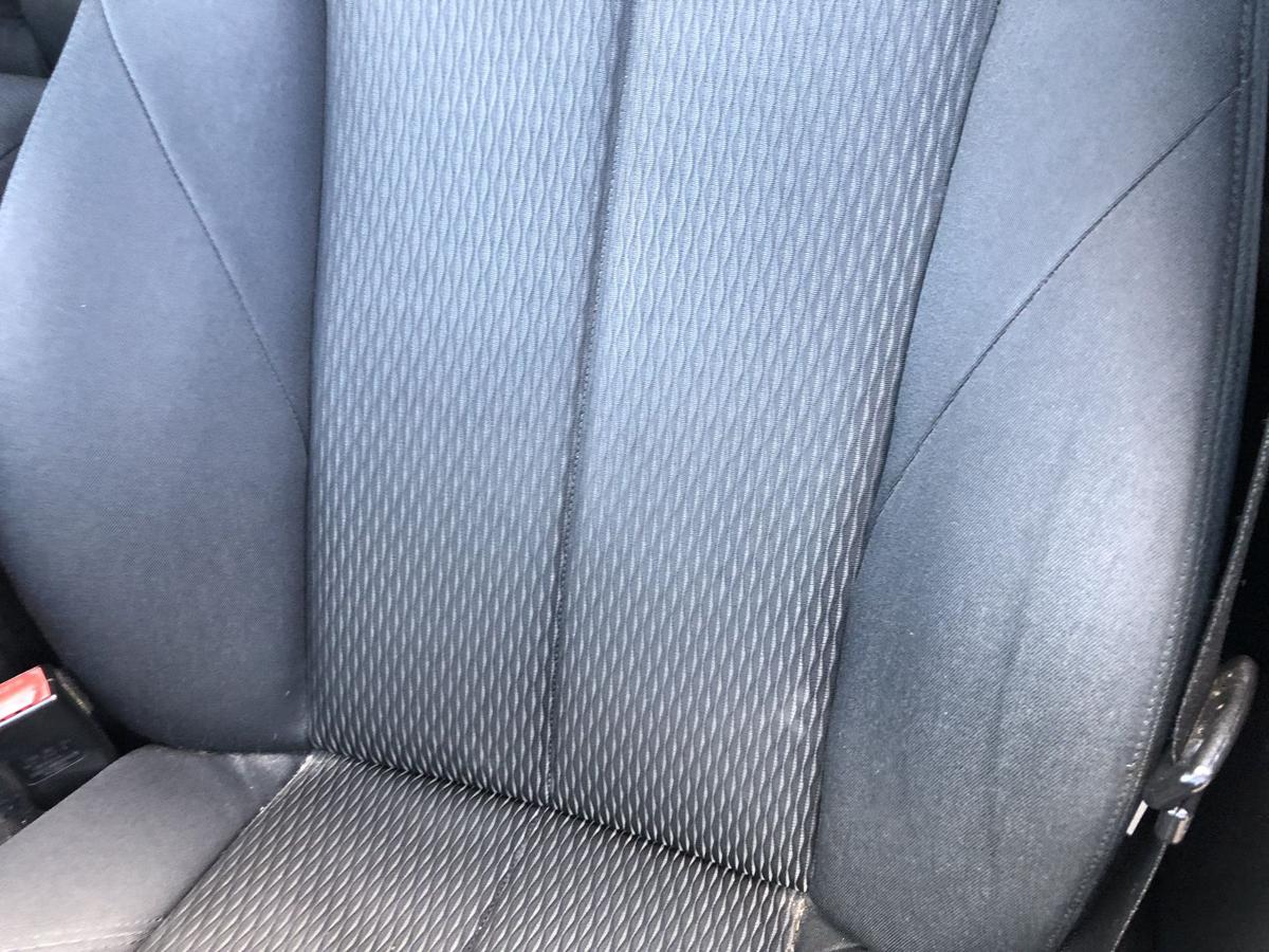 BMW 1er F20 Sitz vorn links Fahrersitz Stoff mit Heizung Autositz Stoffsitz