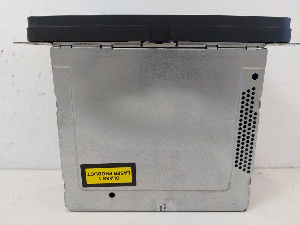 VW Golf 5 Variant Radio Autoradio RCD 300 Originalteil kein Code vorhanden