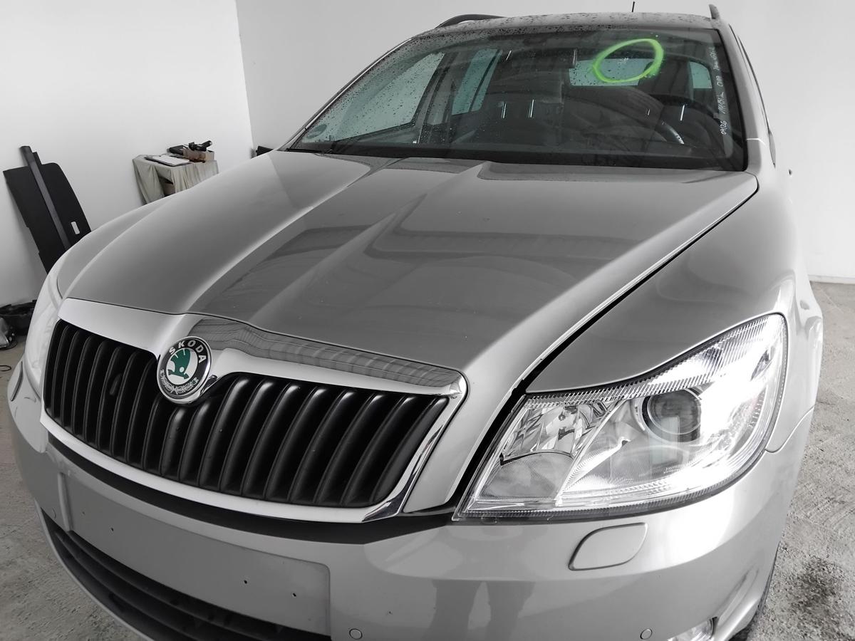 Skoda Octavia 2 1Z Facelift Motorhaube Deckel vorn mit Grill BJ2012 LF8H cappuccinobeige