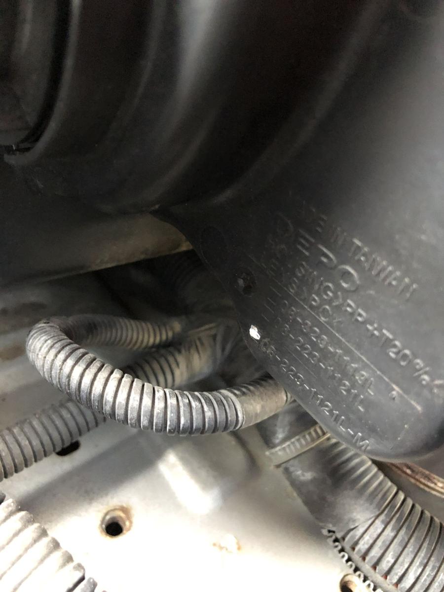 Kia Sorento JC Scheinwerfer links Hauptscheinwerfer Halogen Zuebh&ouml;r DEPO