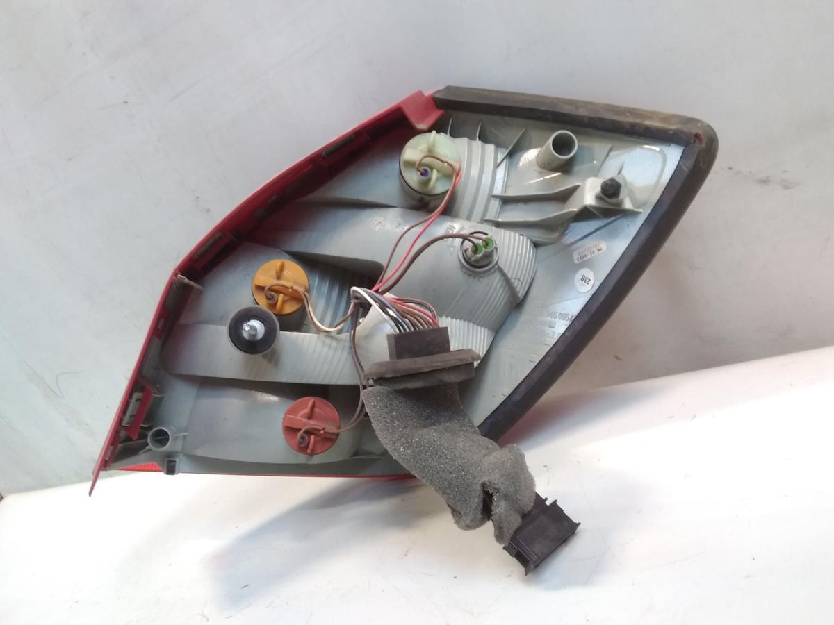 Skoda Fabia 2 5J original R&uuml;ckleuchte Heckleuchte links Kombi & Flie&szlig;heck BJ2009