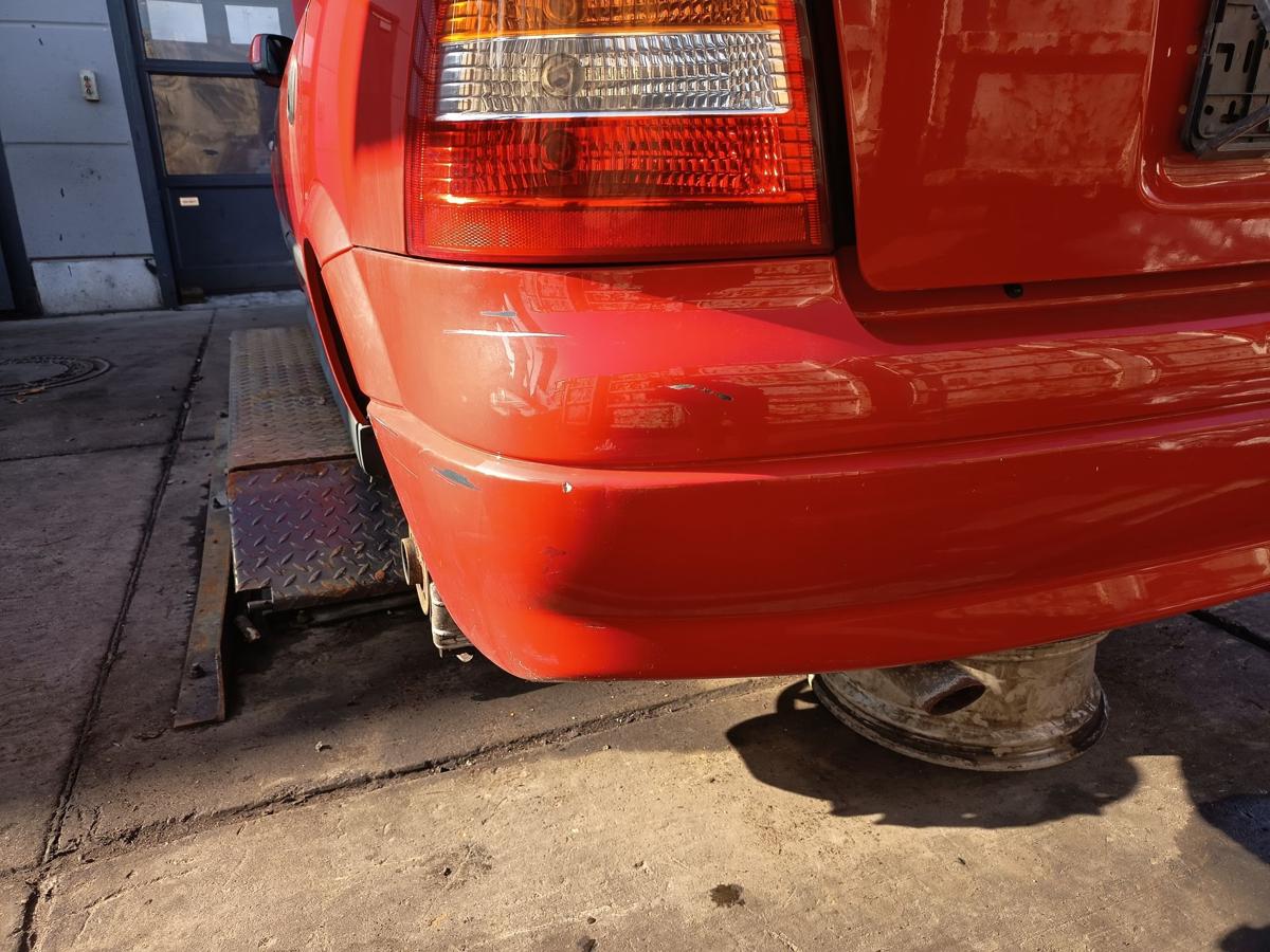 Opel Astra G 5 T&uuml;rer original Sto&szlig;stange hinten Y547 Magmarot Baujahr 1998