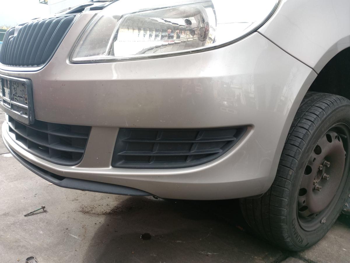 Skoda Fabia Kombi 5J orig Stoßstange vorne F8H Beige Facelift Bj 2010 Skoda Fabia Kombi 5J orig Stoßstange vorne F8H Beige Facelift Bj 2010