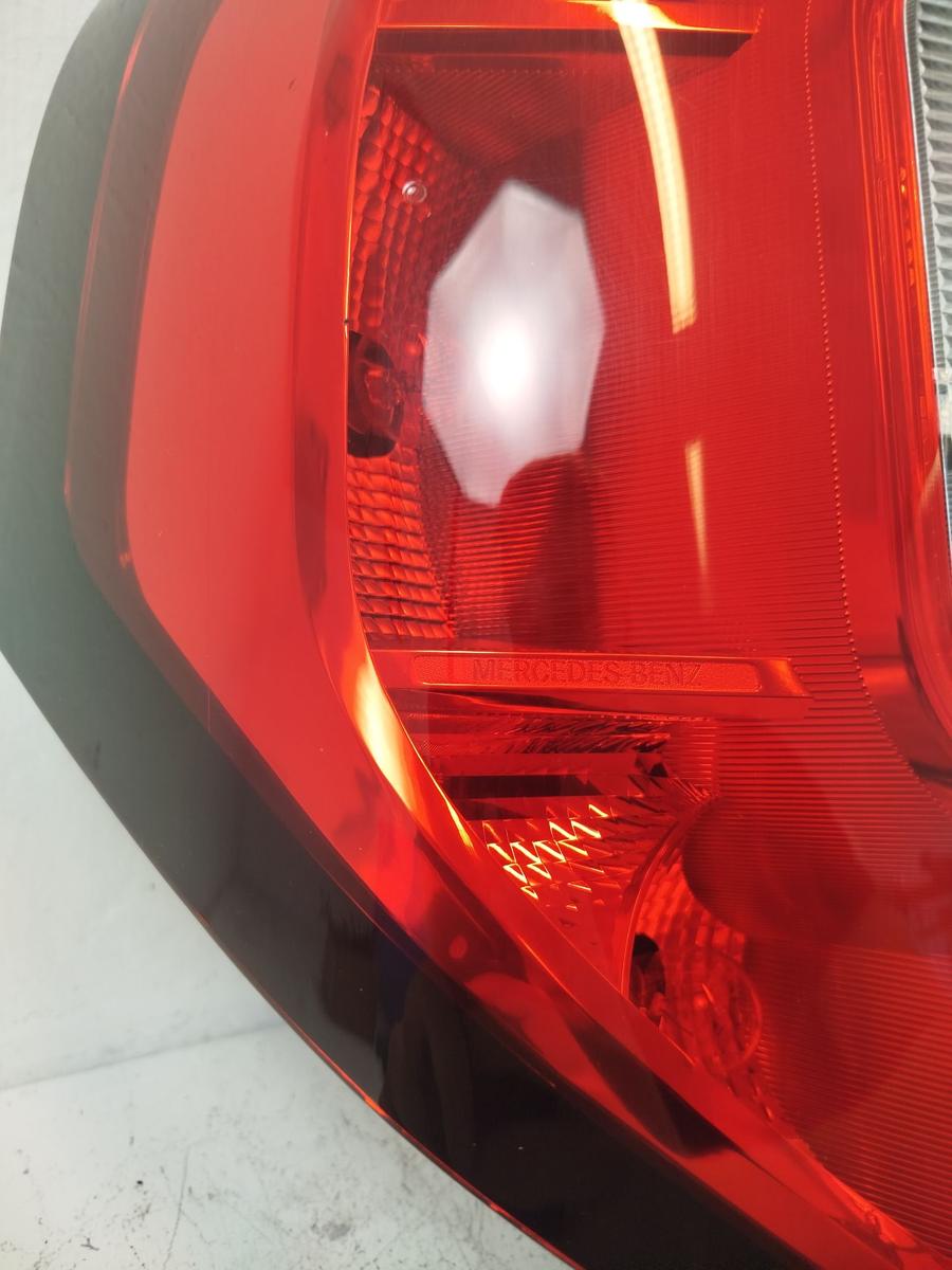Mercedes Citan W420 Rückleuchte links Rücklicht Heckleuchte Rückschienwerfer