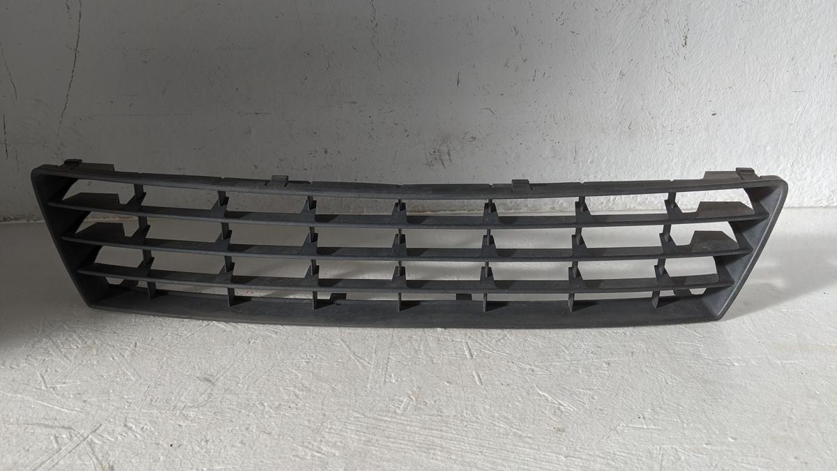 Satz original Gitter für Stoßfänger vorn Luftgitter Ziergitter VW Golf Plus 5M