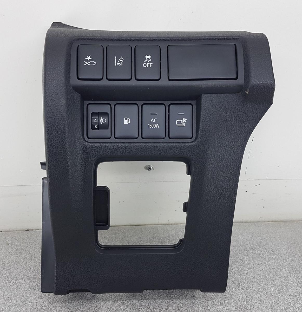 Mitsubishi Eclipse Cross Abdeckung Armaturenbrett links Bj23 8002C335ZZ Schalter