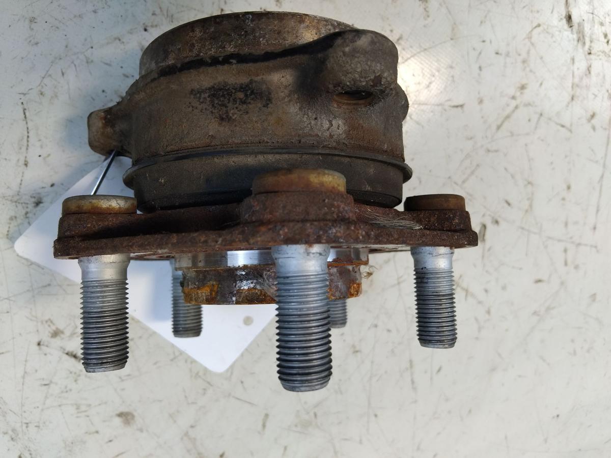 Tesla Model Y original Radlager mit Radnabe vorn links 104462800A BJ2023